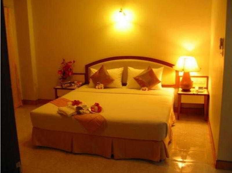 Sunday Ja โรงแรม 5*