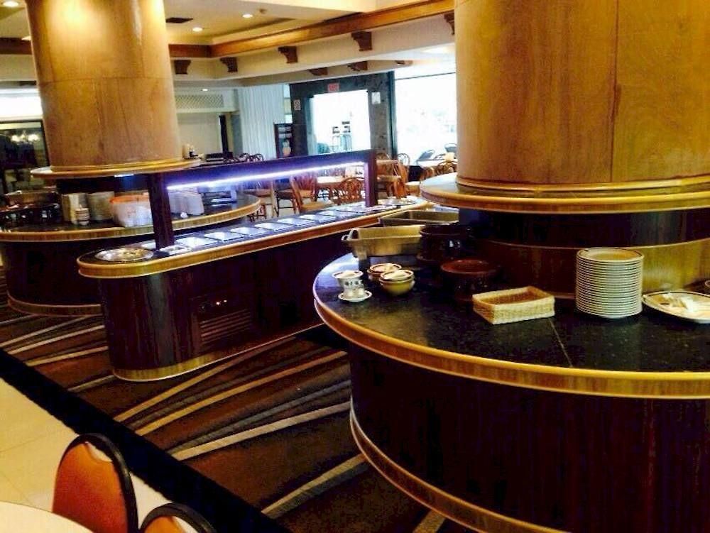 First Pacific Cirrus โรงแรม Pattaya