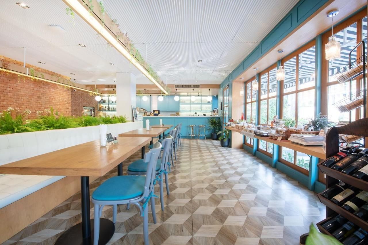 โรงแรม Blooming Hill Boutique 4*