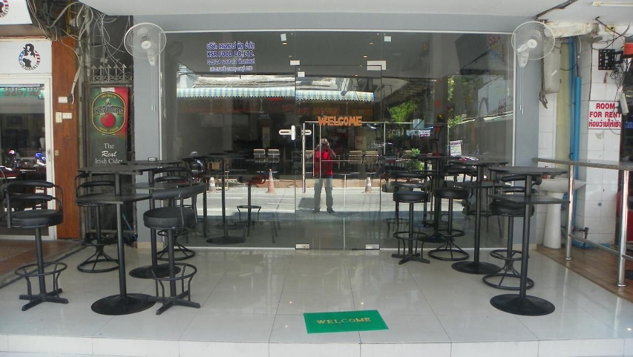 ที่พัก Tuga's Bar And Pattaya