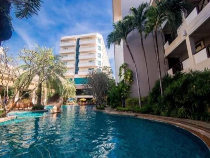โรงแรม Sea Breeze Jomtien Pattaya