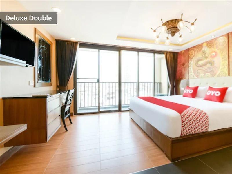 โรงแรม Oyo 458 Nakorn Siam Boutique 2*