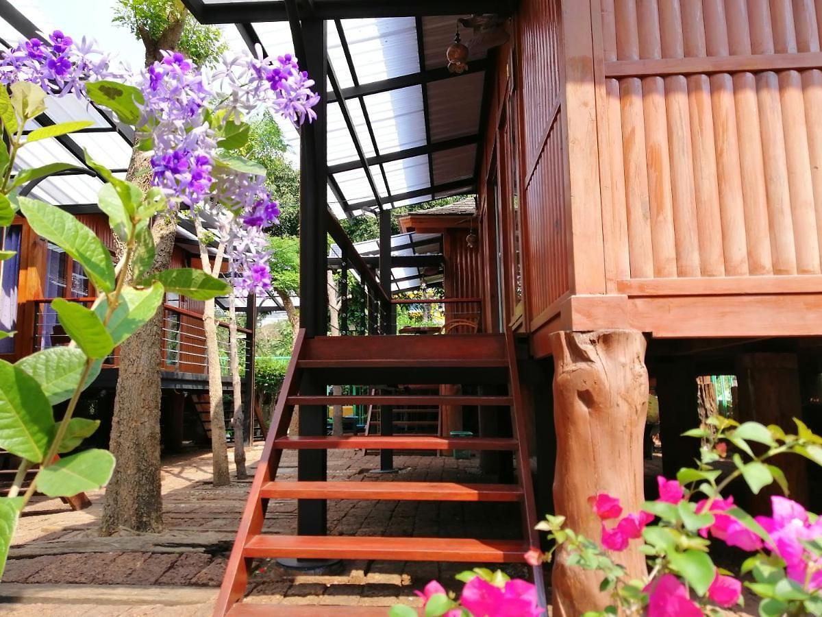 Wood House บ้านพัก 3*