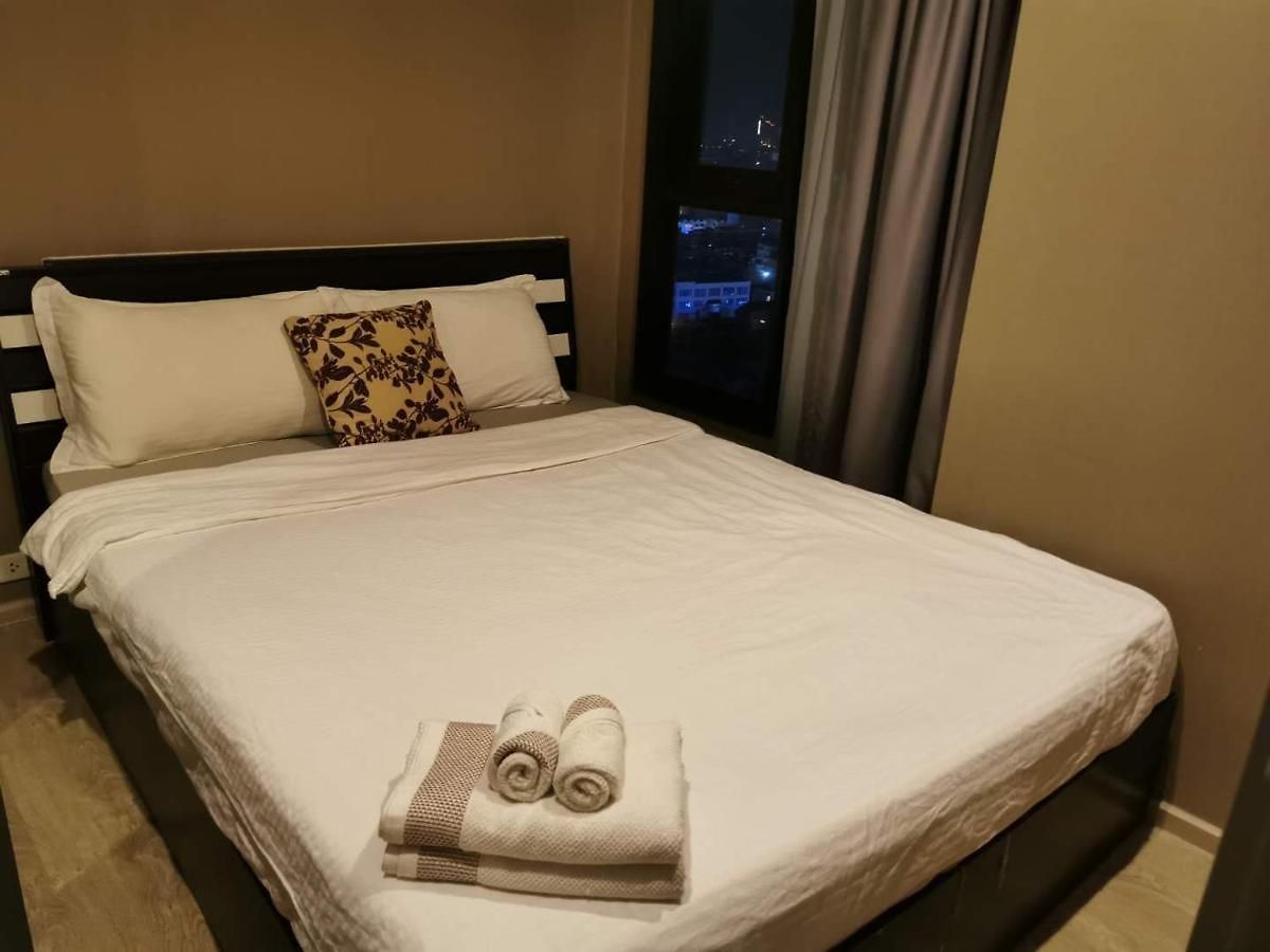 Aparthotel The Base Central ถูกและดี Pattaya