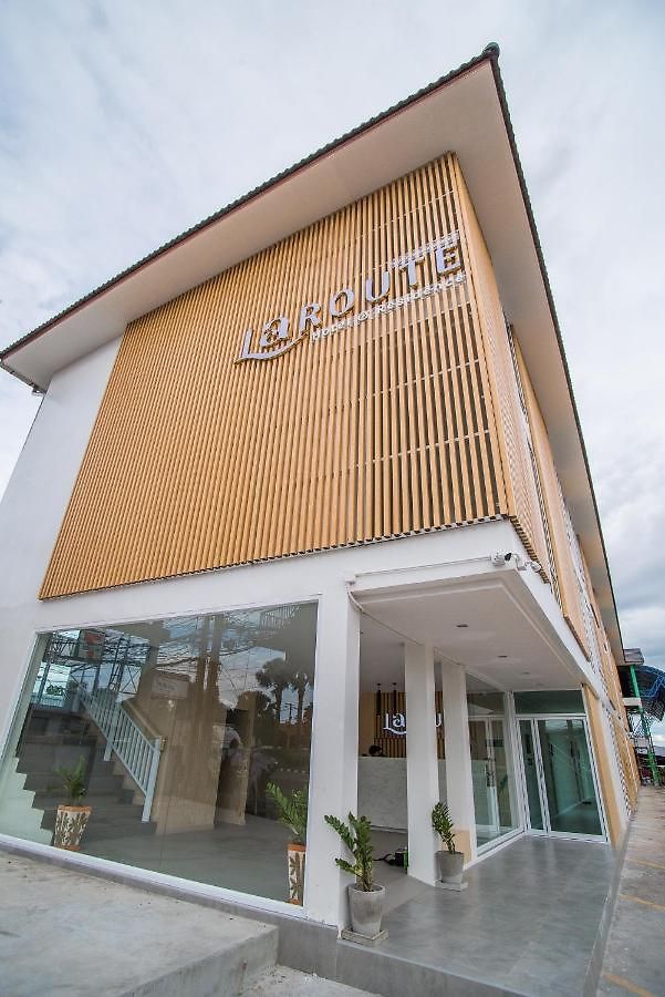ลา รูท เรสซิเดนซ์ พัทยา โรงแรม 3*