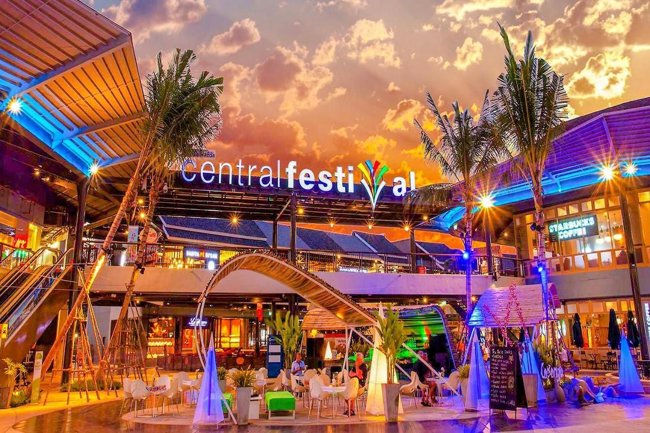 โรงแรม Oyo 75369 Cozy Rooms@ Addicts 2*
