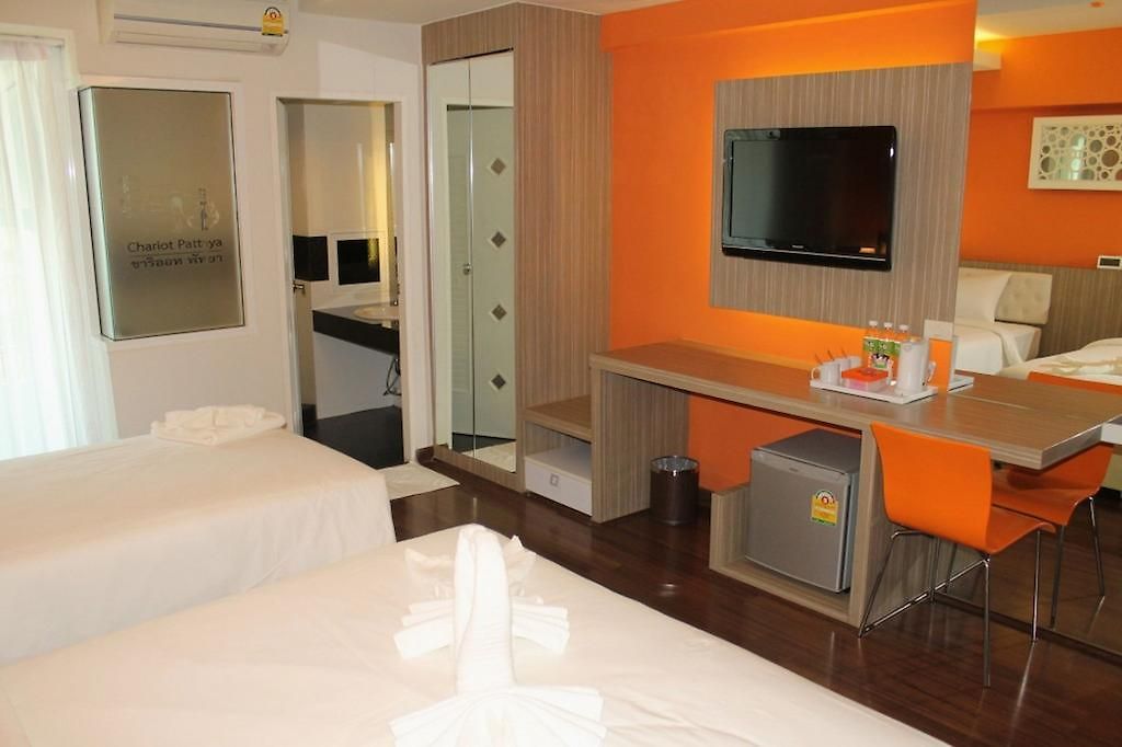 โรงแรม Chariot 3*