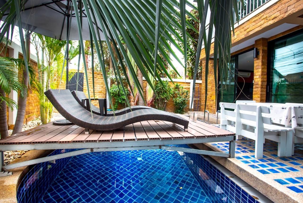 วิลล่า 4poolvillas *