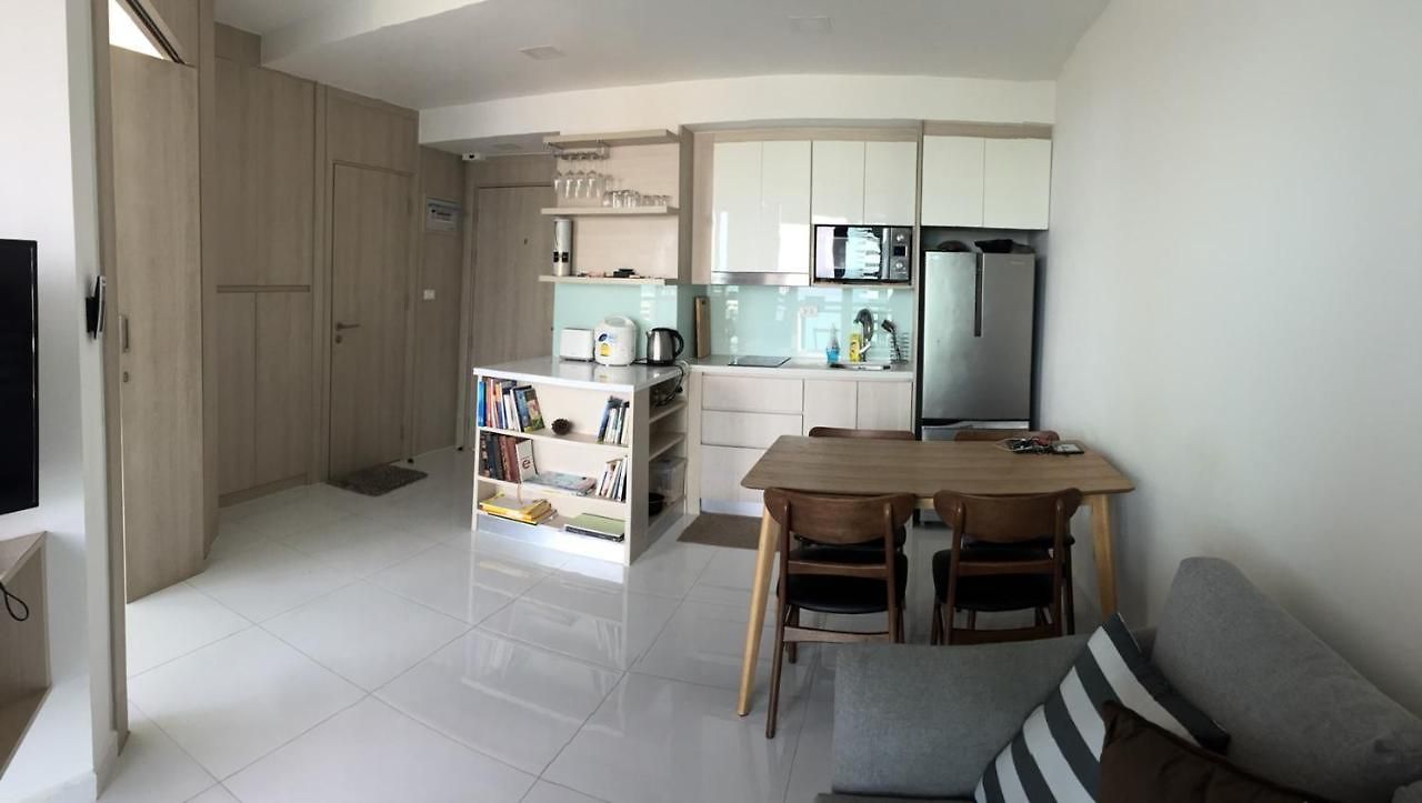 อพาร์ตโฮเทล Sea View By Pierre *