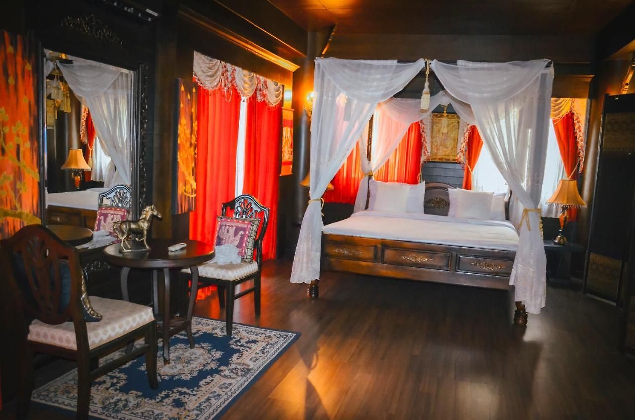Fortune Sapphire โรงแรม