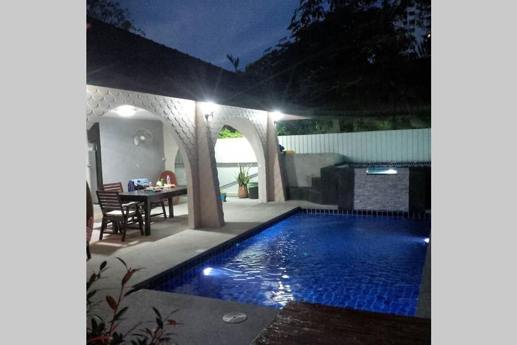 Rosa With Private Pool And Jacuzzi 100m To รีสอร์ท Pattaya