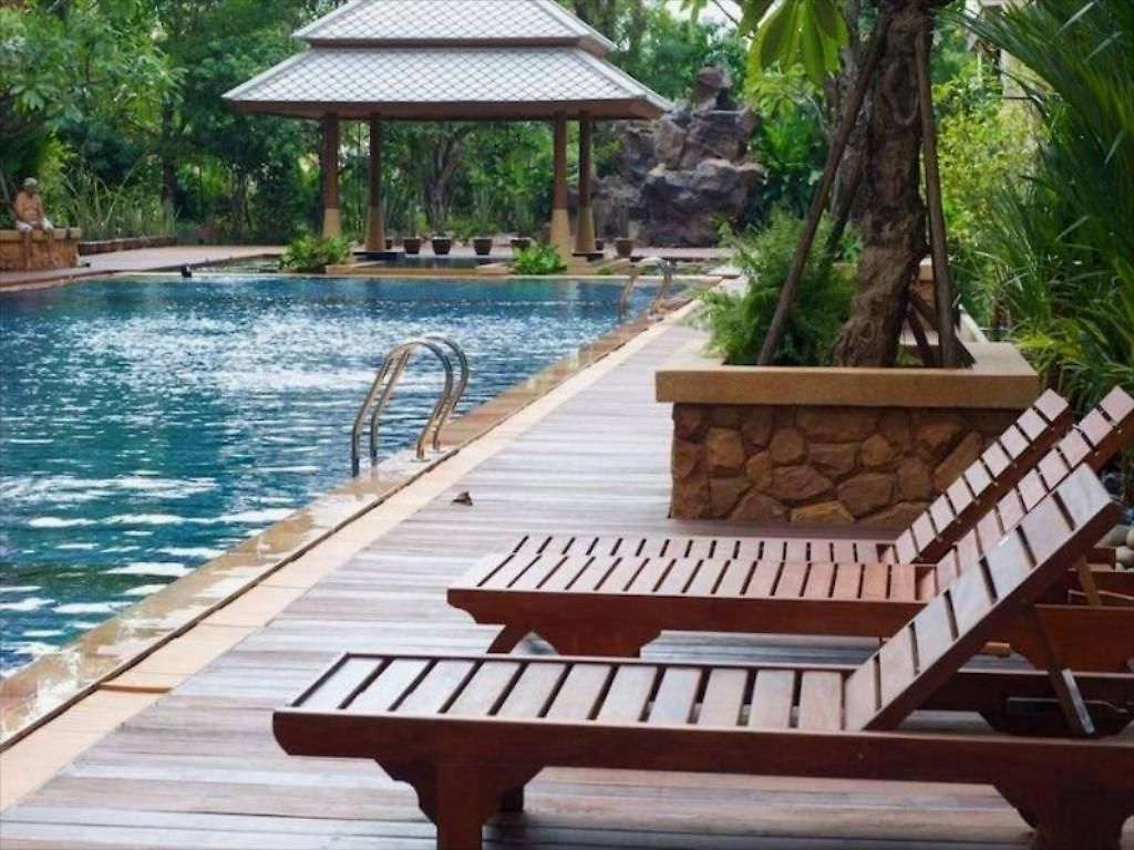 อพาร์ทเม้น By Harmony Pattaya