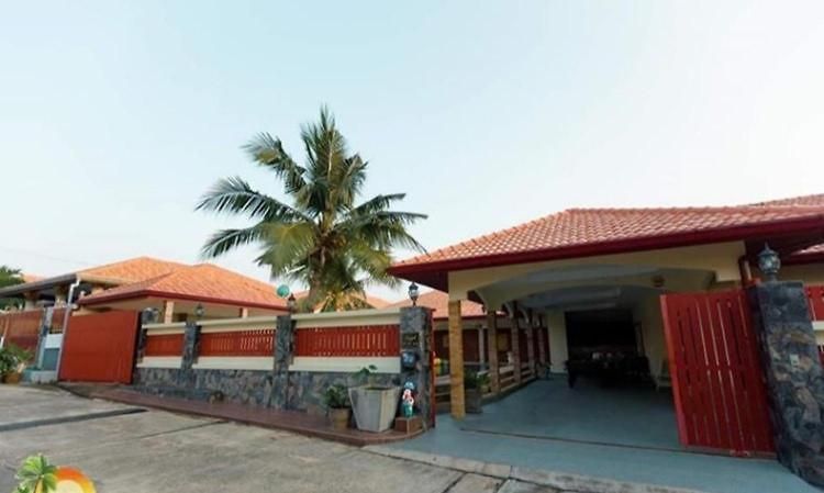 Guest house Mew 4br Pool 10min To Walking Street And 10min To Jomtien Pattaya