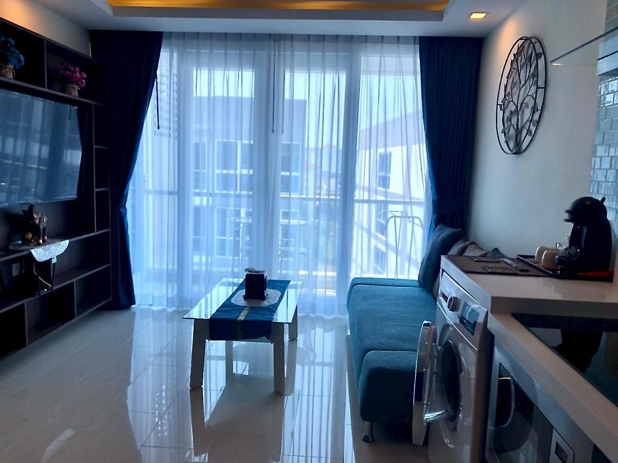 Apartment Luxury Business Suits In Grand Avenue By Estates