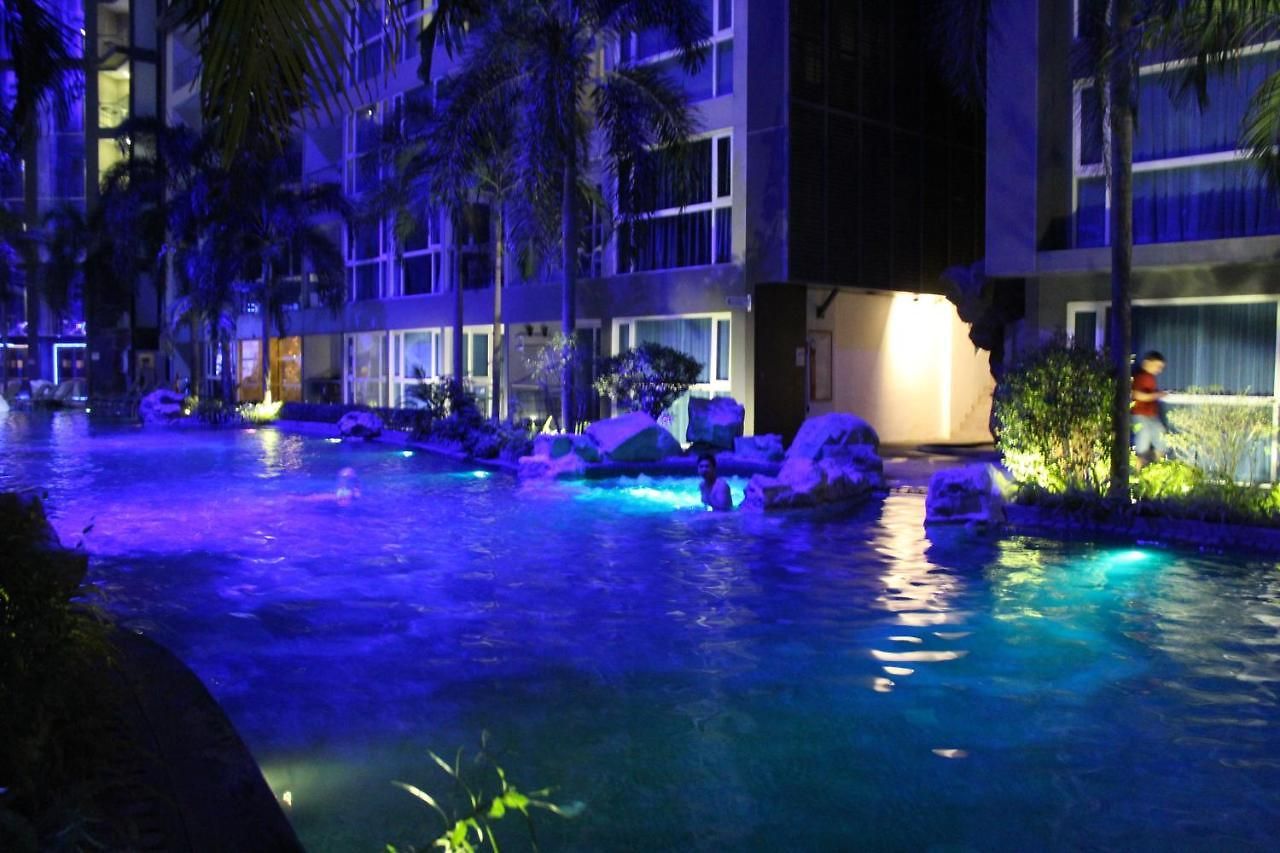 Centara Avenue A4,near Walking Street,freepool,gym อพาร์ตโฮเทล Pattaya