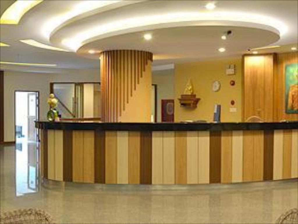 D Xpress โรงแรม 3*