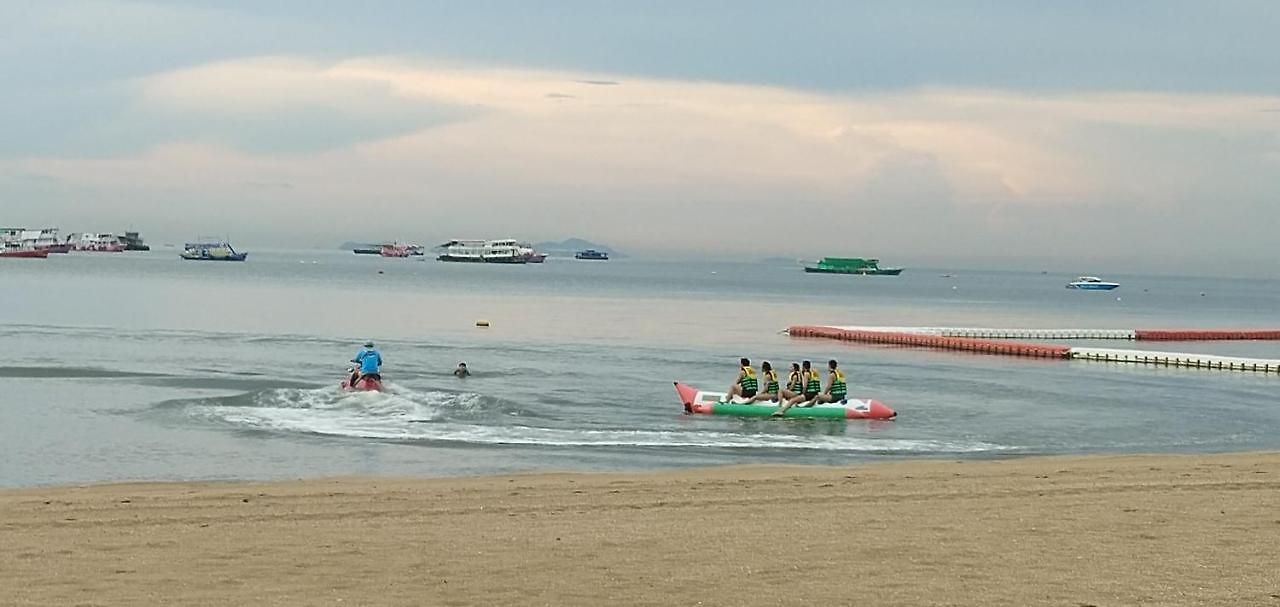 Llx At The Base อพาร์ทเม้น Pattaya