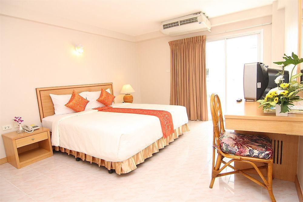 Eastiny Plaza 3*