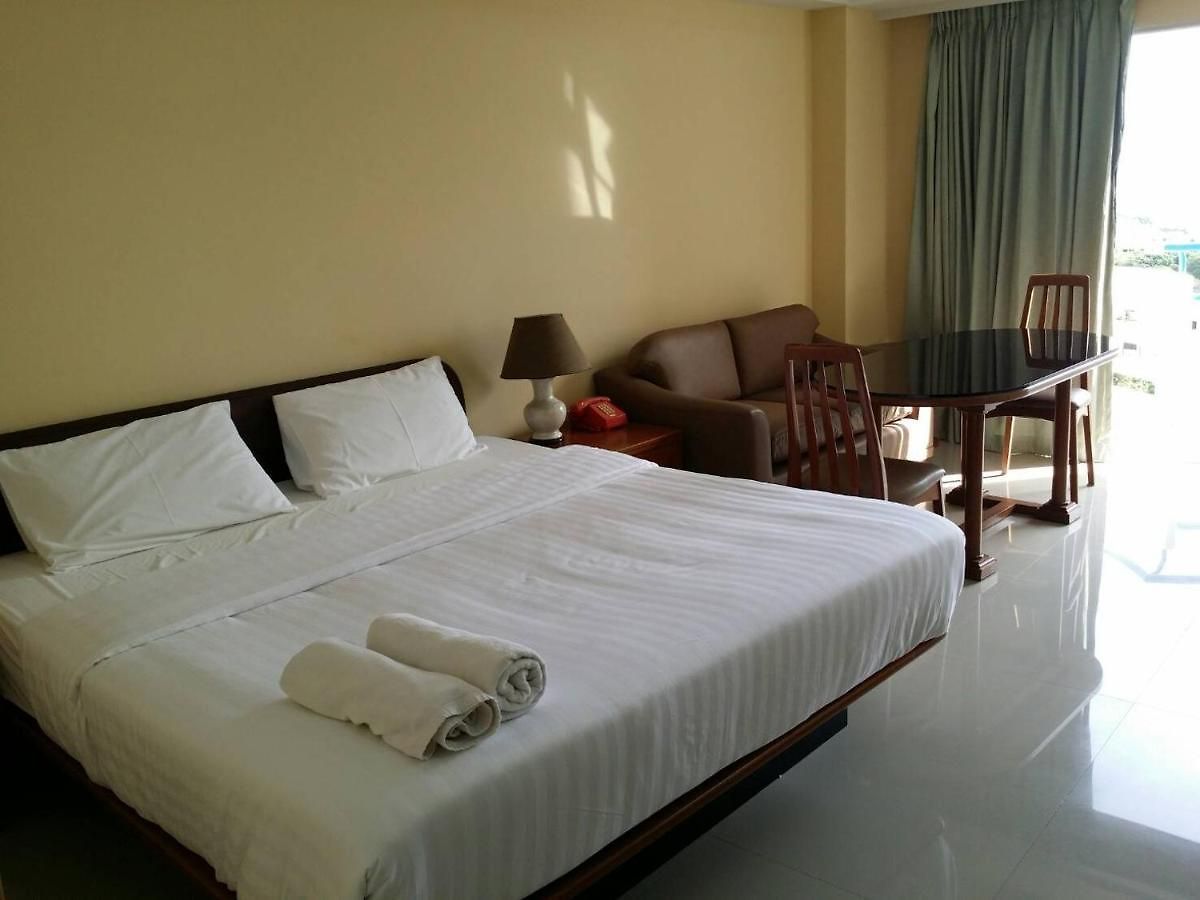 Peak Condominium Aparthotel Pattaya