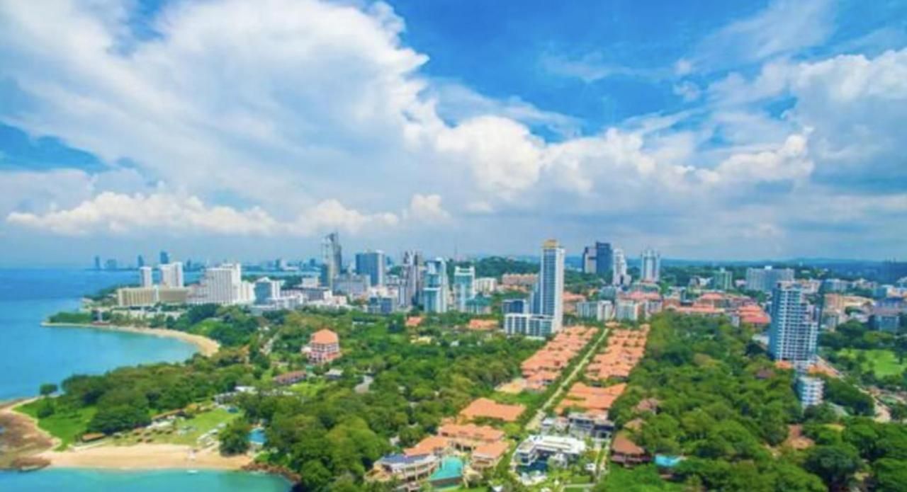 Majestic Pool Villas X Gsg Villa Pattaya