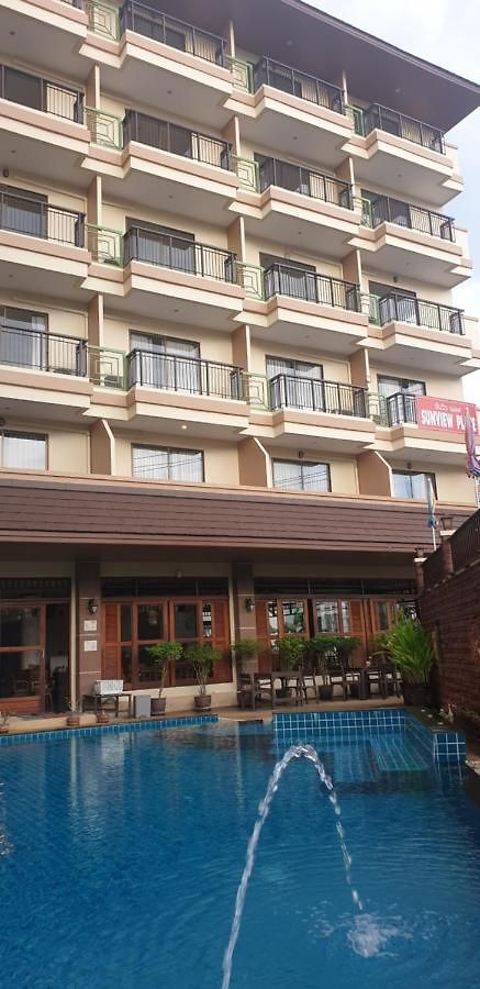 โรงแรม ซันวิว เพลส 3*
