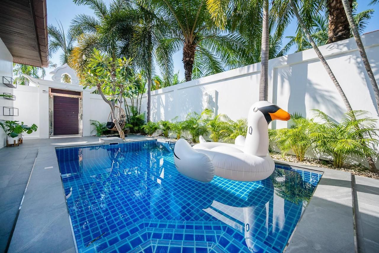 Majestic Pool Private วิลล่า Pattaya