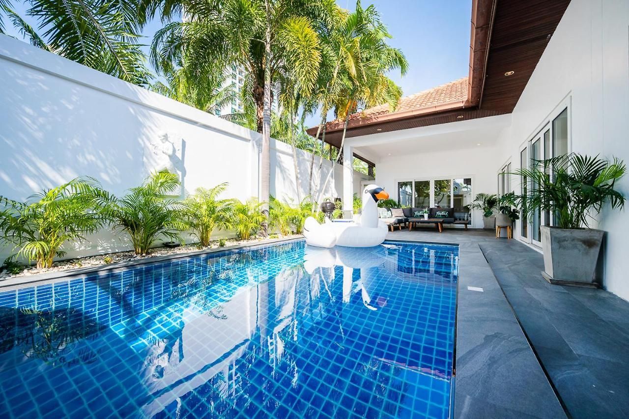 Majestic Pool Private วิลล่า