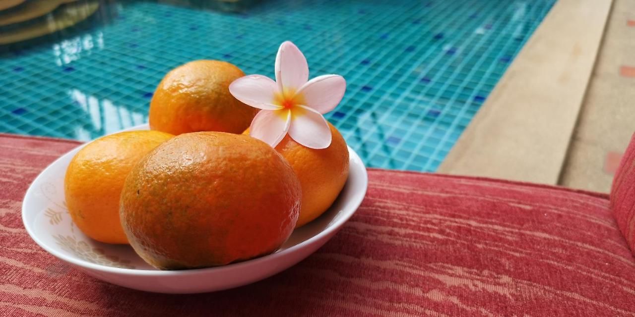 พระตำหนักวิลล่า 10 ห้องนอน พร้อมสระว่ายน้ำส่วนตัว วิลล่า