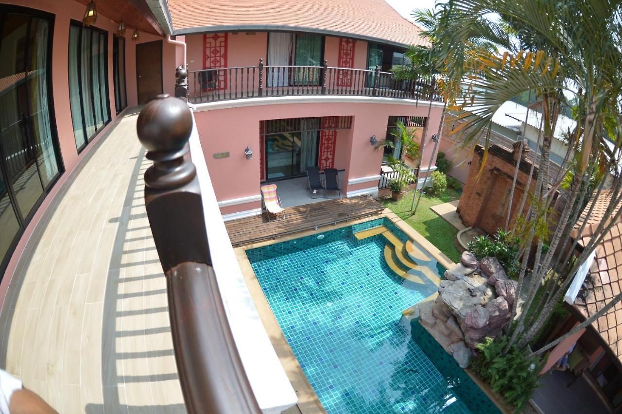 วิลล่า พระตำหนักวิลล่า 10 ห้องนอน พร้อมสระว่ายน้ำส่วนตัว Pattaya