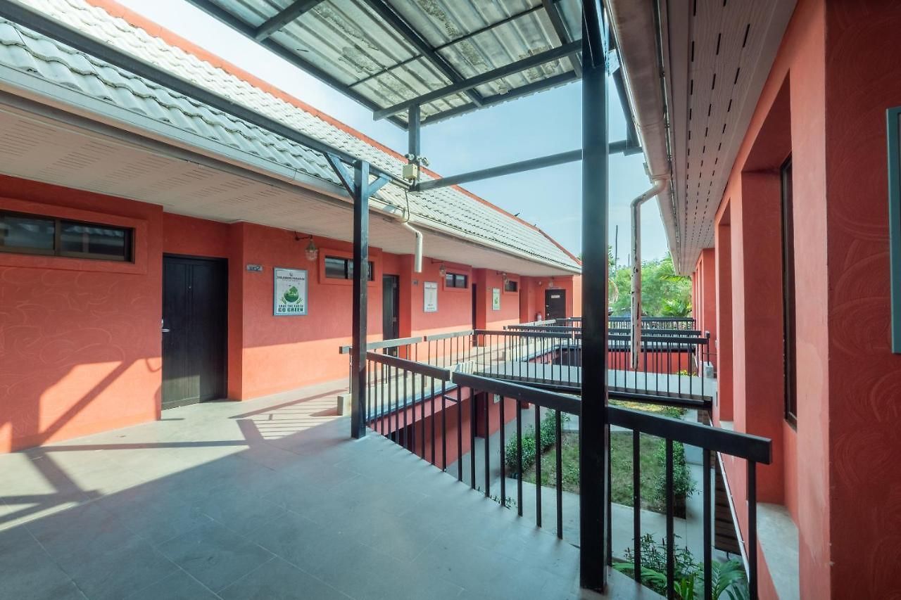โรงแรม Oyo 75369 Cozy Rooms@ Addicts