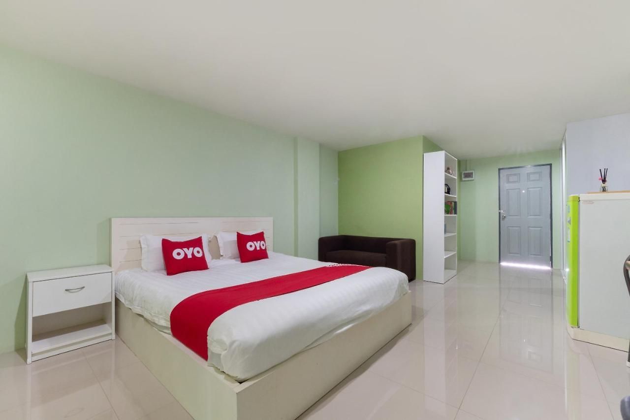 โรงแรม V Place 3*