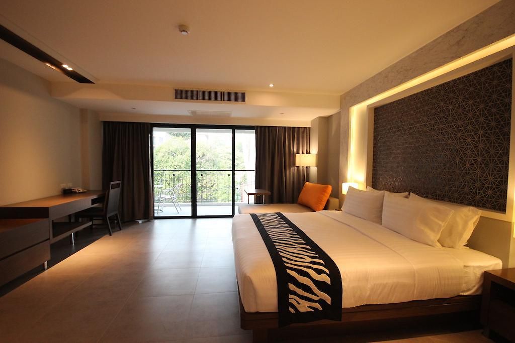 โรงแรม Season Five 4*