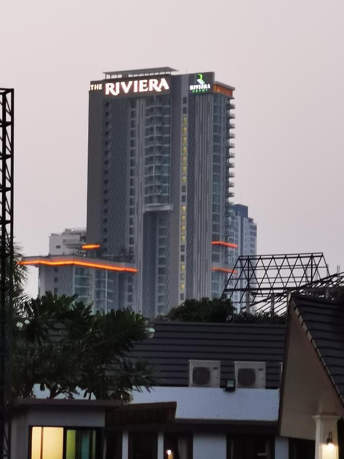 Apartment The Riviera Wongamat Hong *