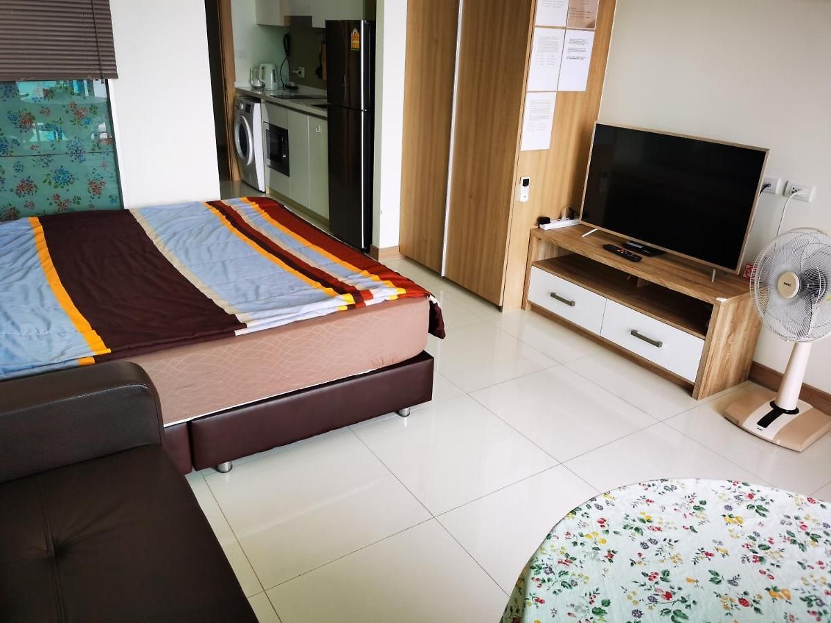 Apartment The Riviera Wongamat Hong *