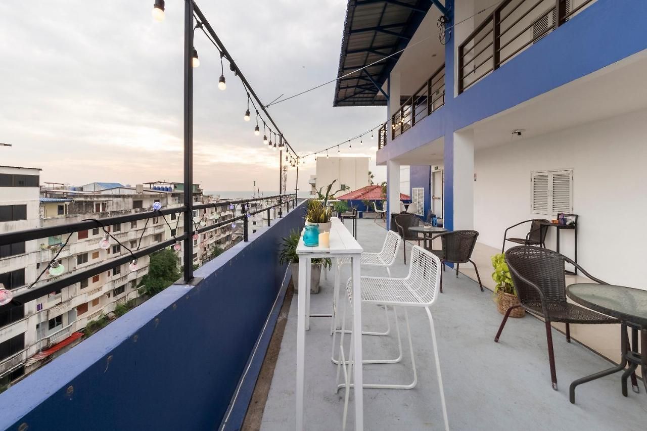 โรงแรม By Dee @jomtien 3*