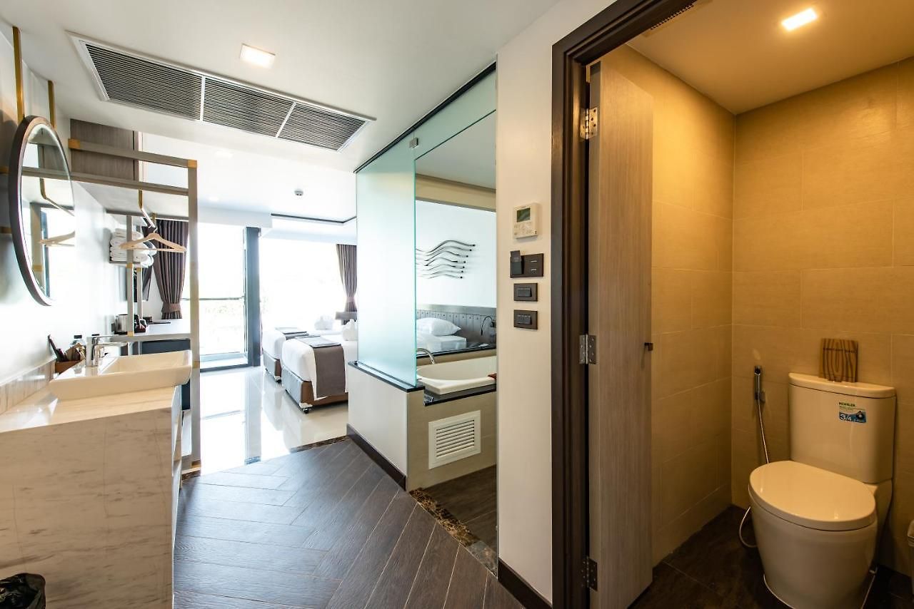 โรงแรม แบควูดส์ โฮเทล พัทยา 5*
