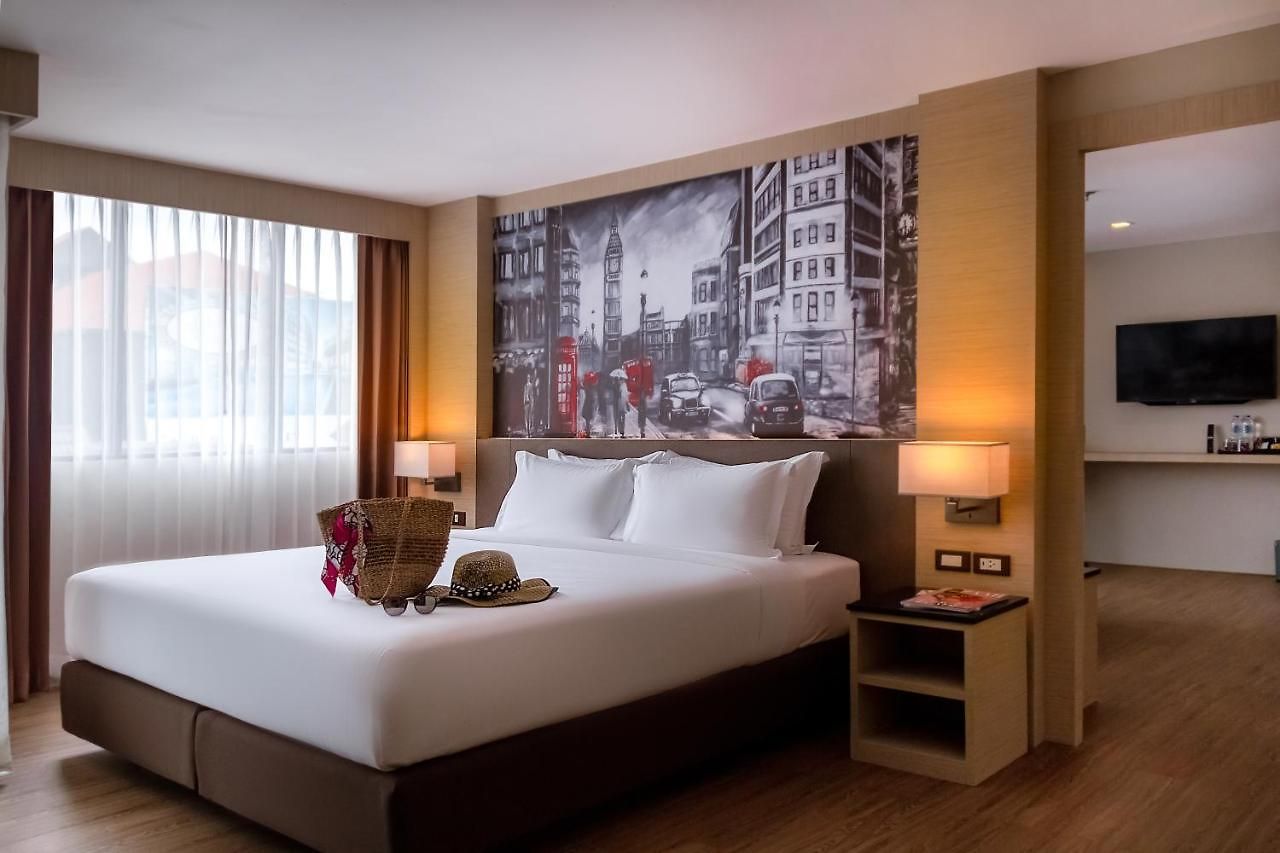 Glow โรงแรม