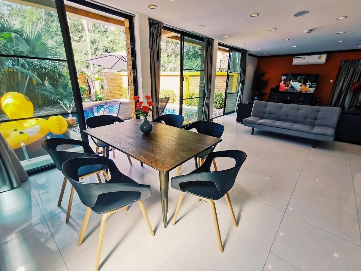 4poolvillas วิลล่า Pattaya