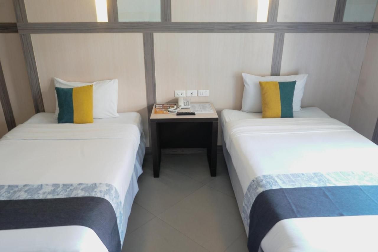 Sea Breeze Jomtien โรงแรม 4*