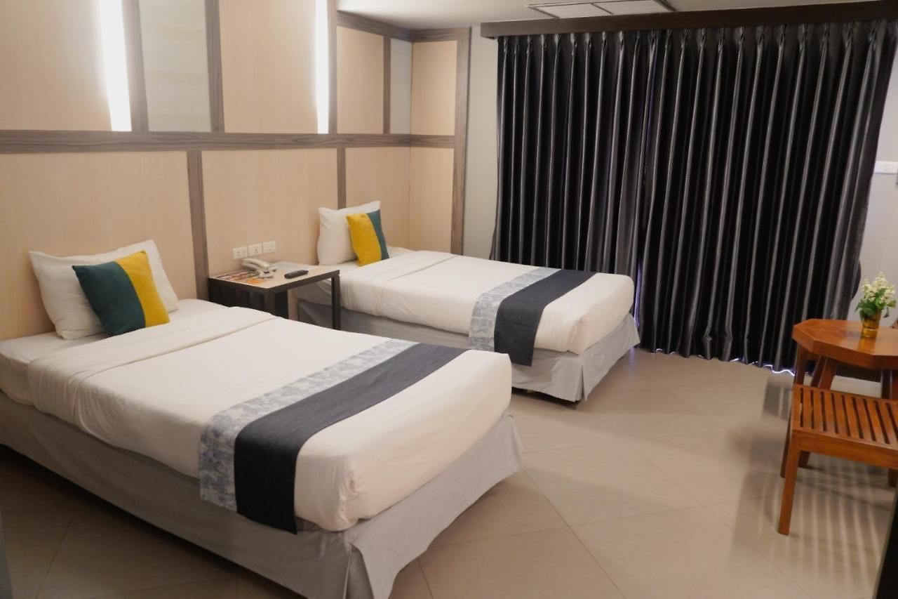 Sea Breeze Jomtien โรงแรม Pattaya