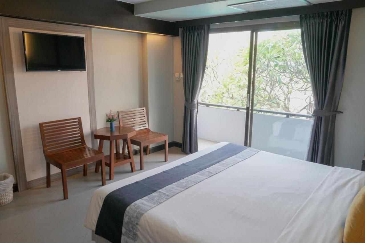 โรงแรม Sea Breeze Jomtien