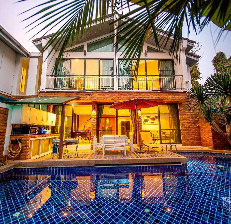 4poolvillas วิลล่า Pattaya