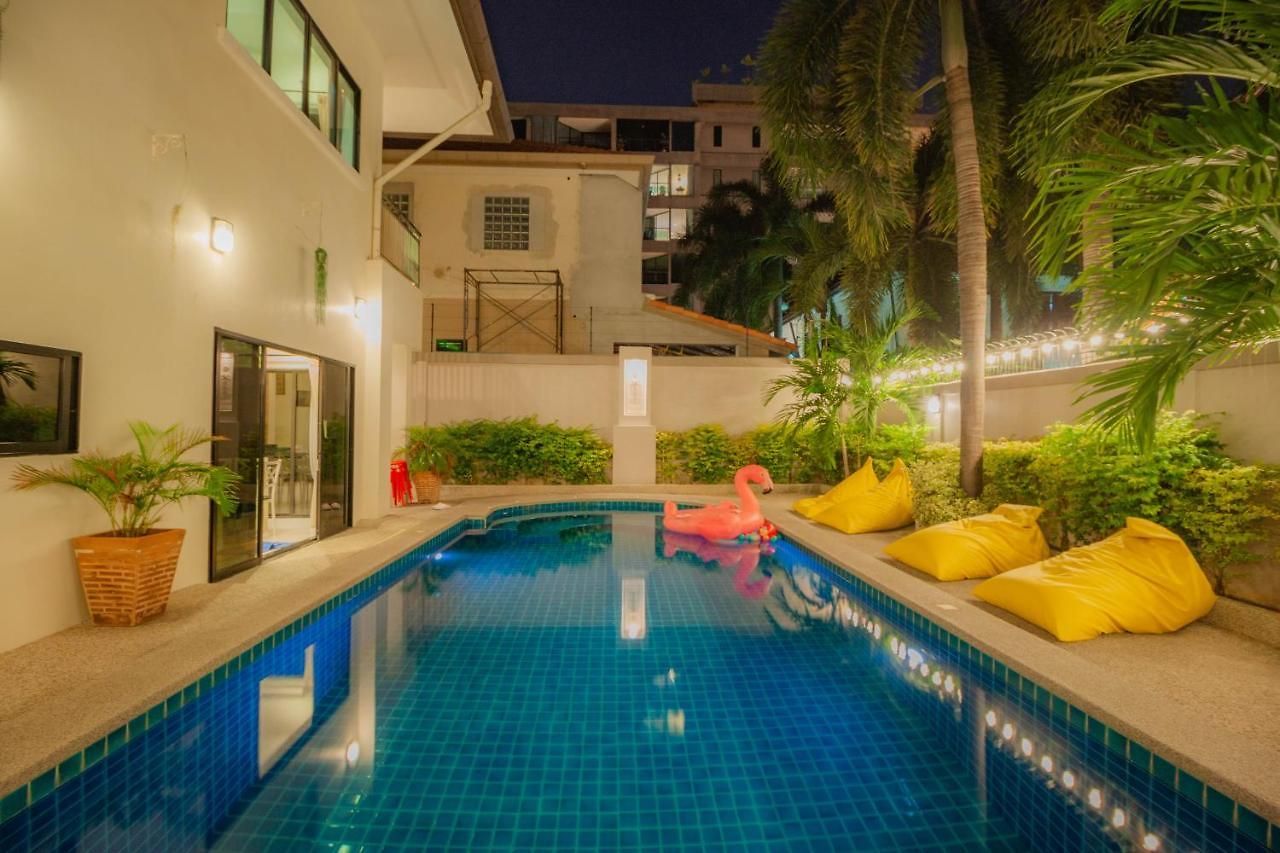 วิลล่า Luxury Pool 4 Bedroom 900m 1.5 Km Downtown Pattaya
