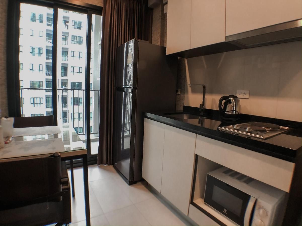 The Base Sml โรงแรม Pattaya
