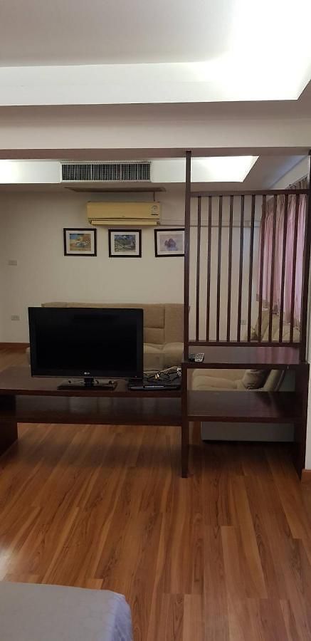 บ้านพัก Jolly & Restaurant 4*