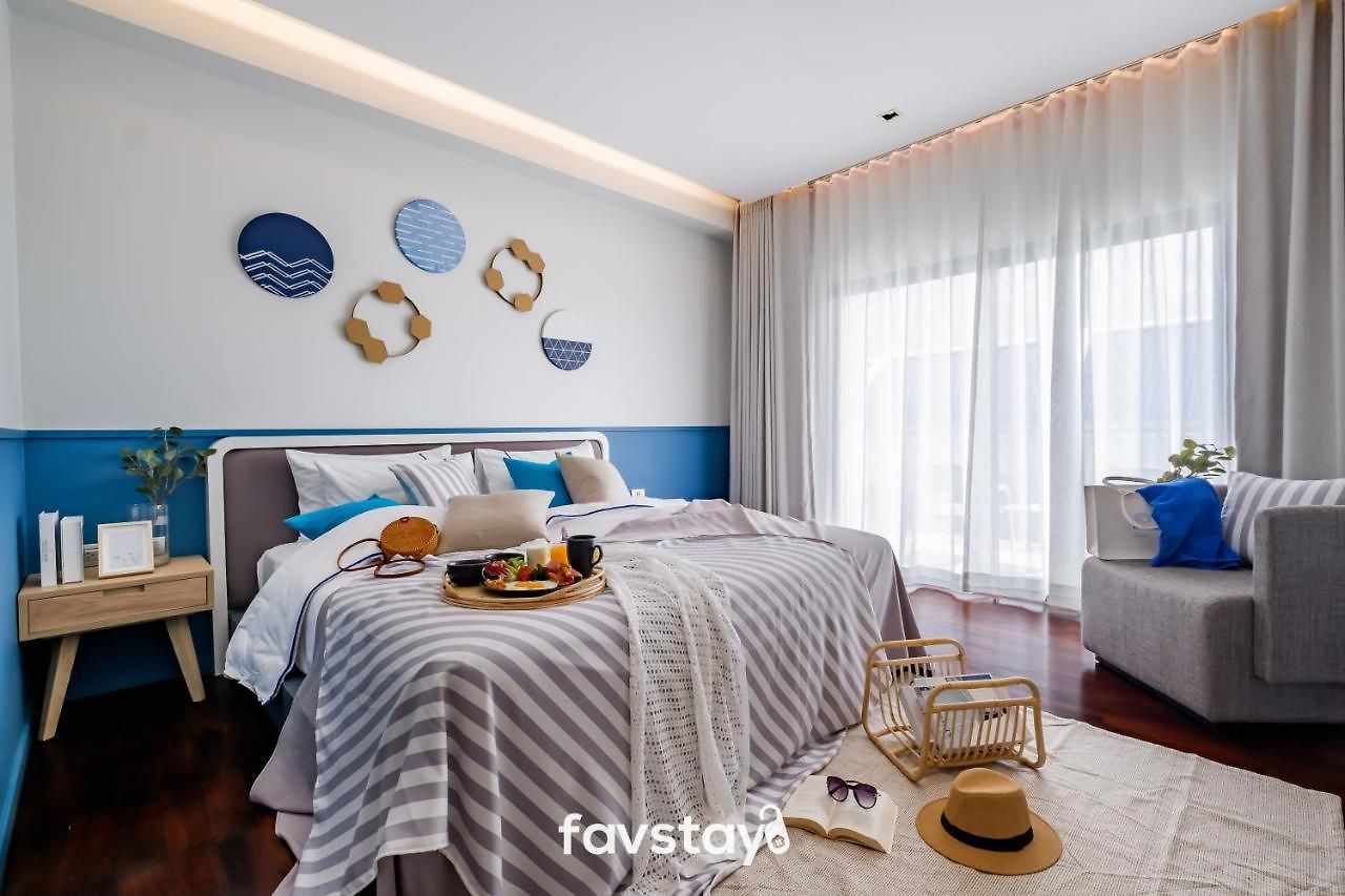 Kram Beach And โรงแรม 5*
