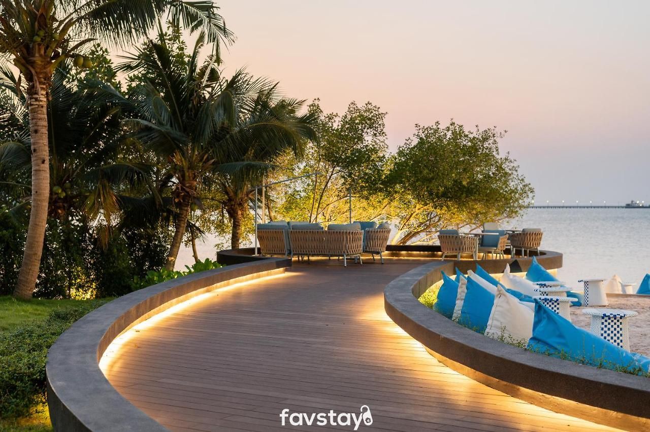 โรงแรม Kram Beach And