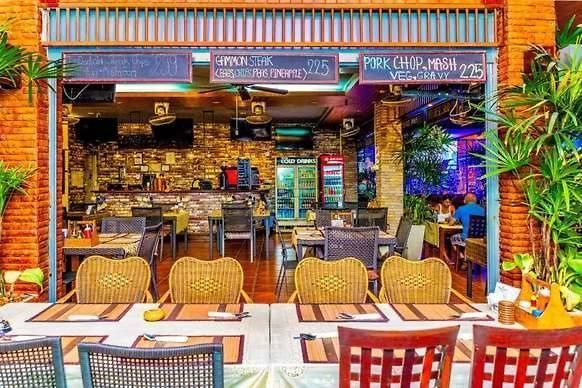 บ้านพัก Jolly & Restaurant Pattaya