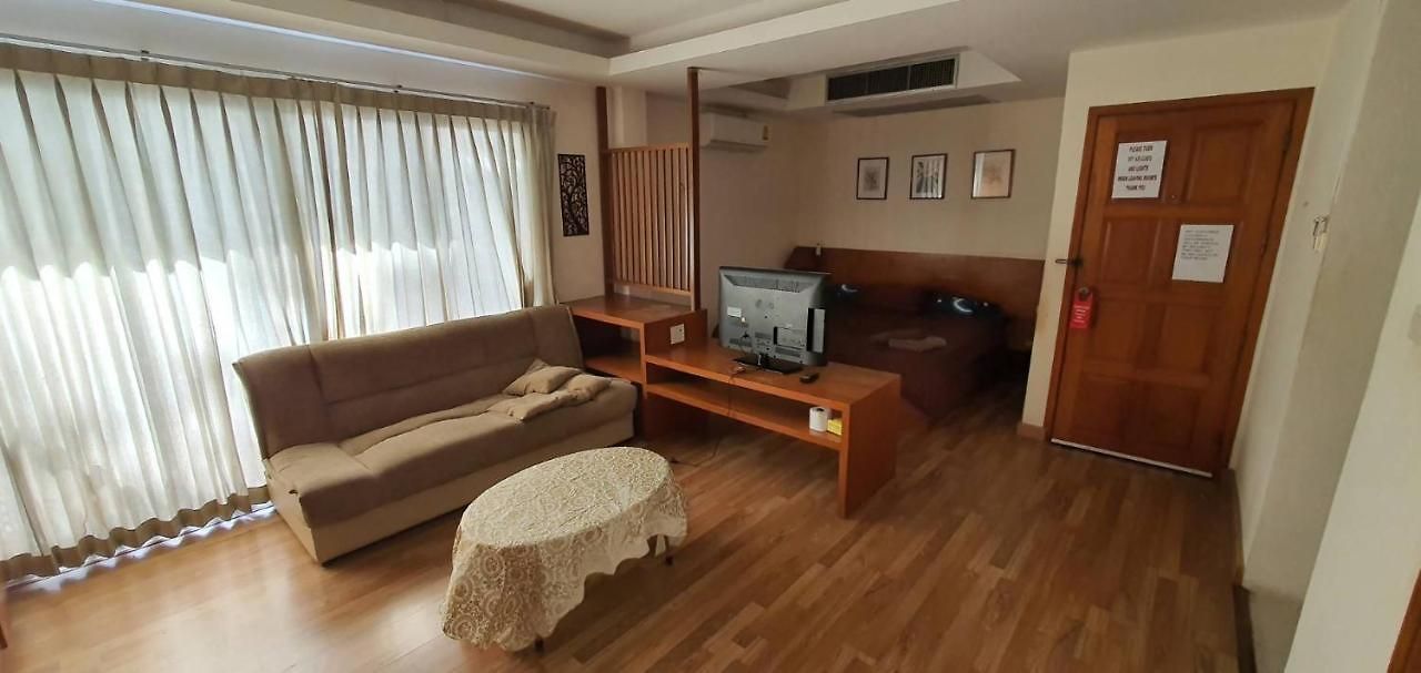 Jolly & Restaurant 4*