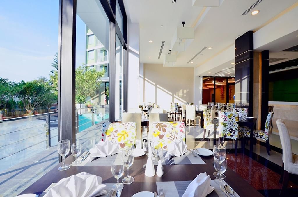 Lakkhana Poolside รีสอร์ท 4*